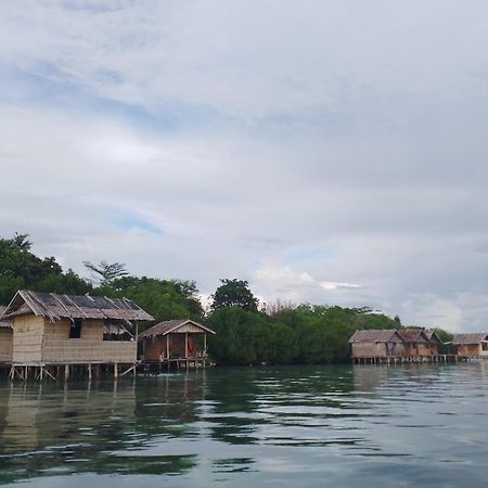 Arborek Diving Homestay R4 Besir Εξωτερικό φωτογραφία