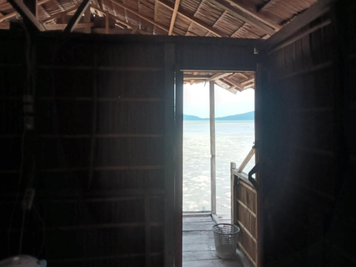 Arborek Diving Homestay R4 Besir Εξωτερικό φωτογραφία