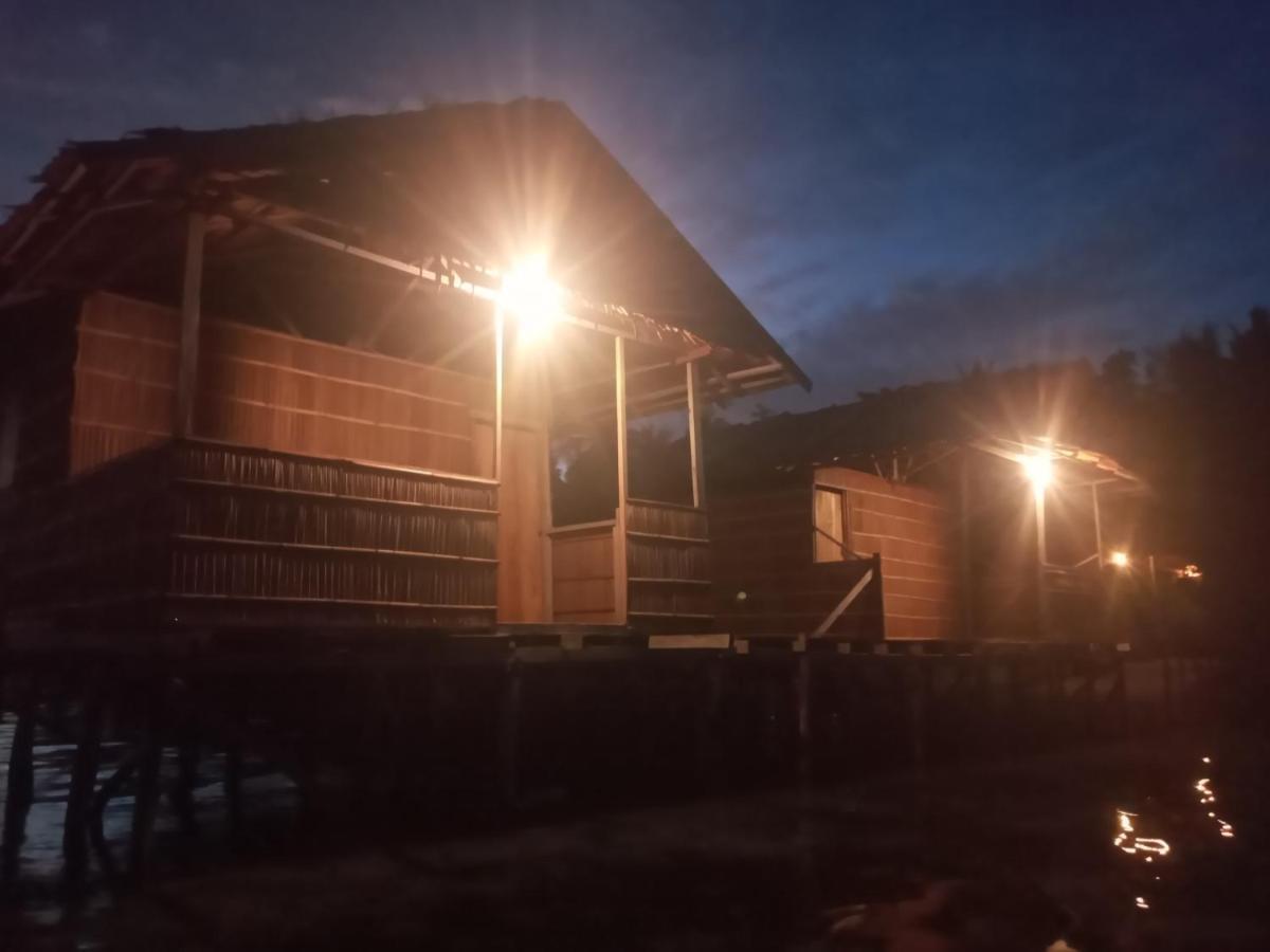 Arborek Diving Homestay R4 Besir Εξωτερικό φωτογραφία