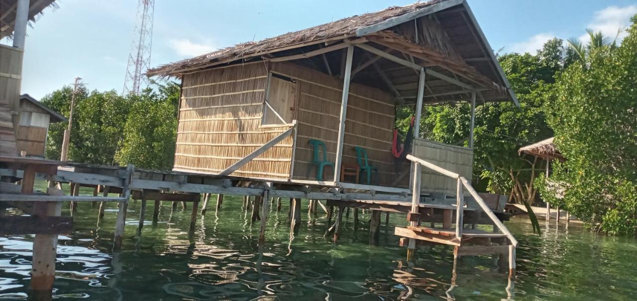 Arborek Diving Homestay R4 Besir Εξωτερικό φωτογραφία