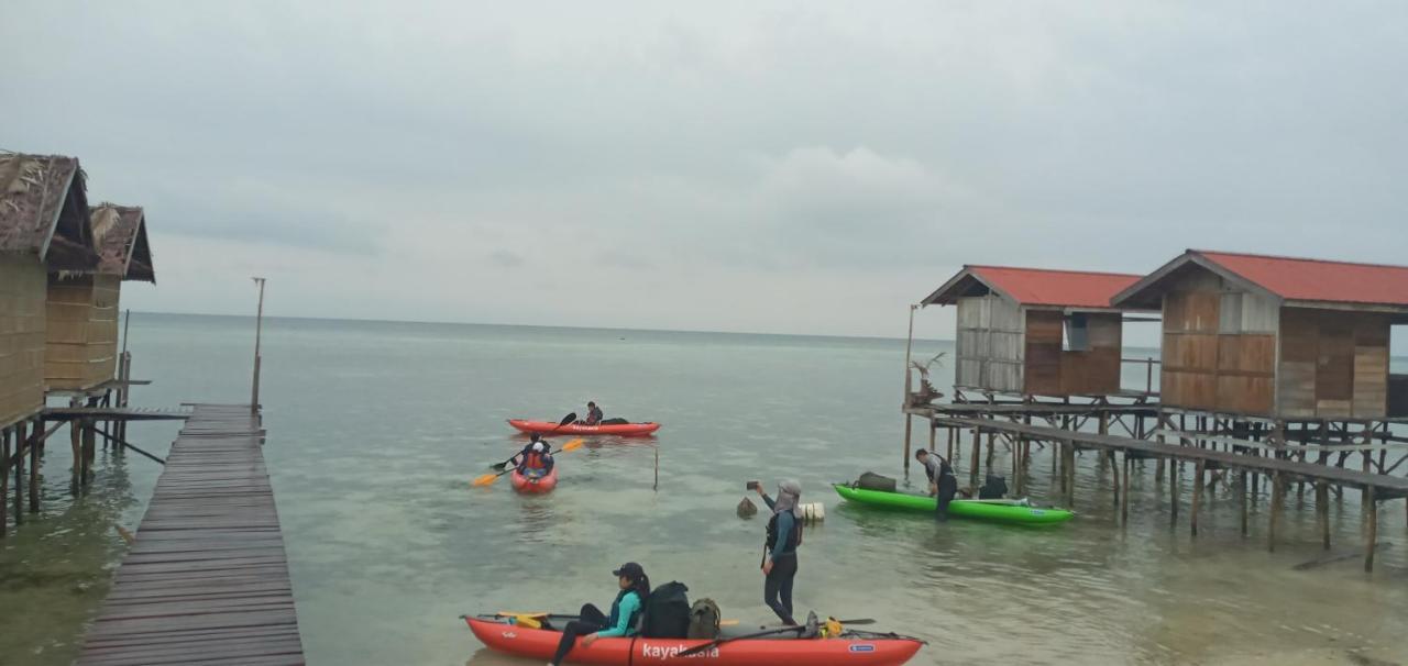 Arborek Diving Homestay R4 Besir Εξωτερικό φωτογραφία